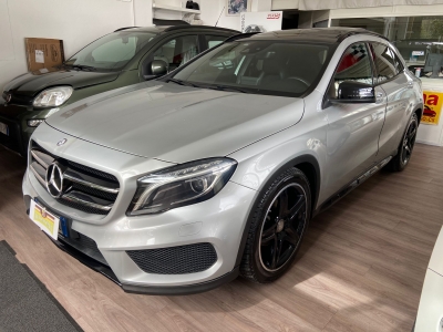 Mercedes-Benz Gla 200d premium