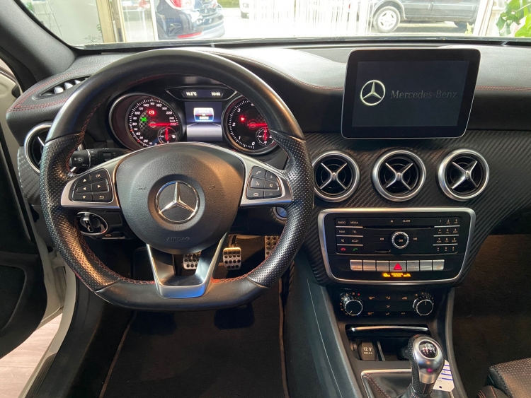 Mercedes-Benz A200d